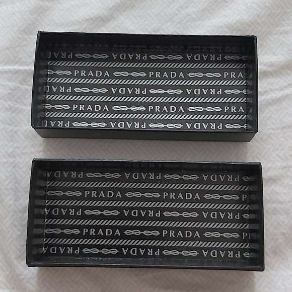 Prada Box - Picture 2 of 4